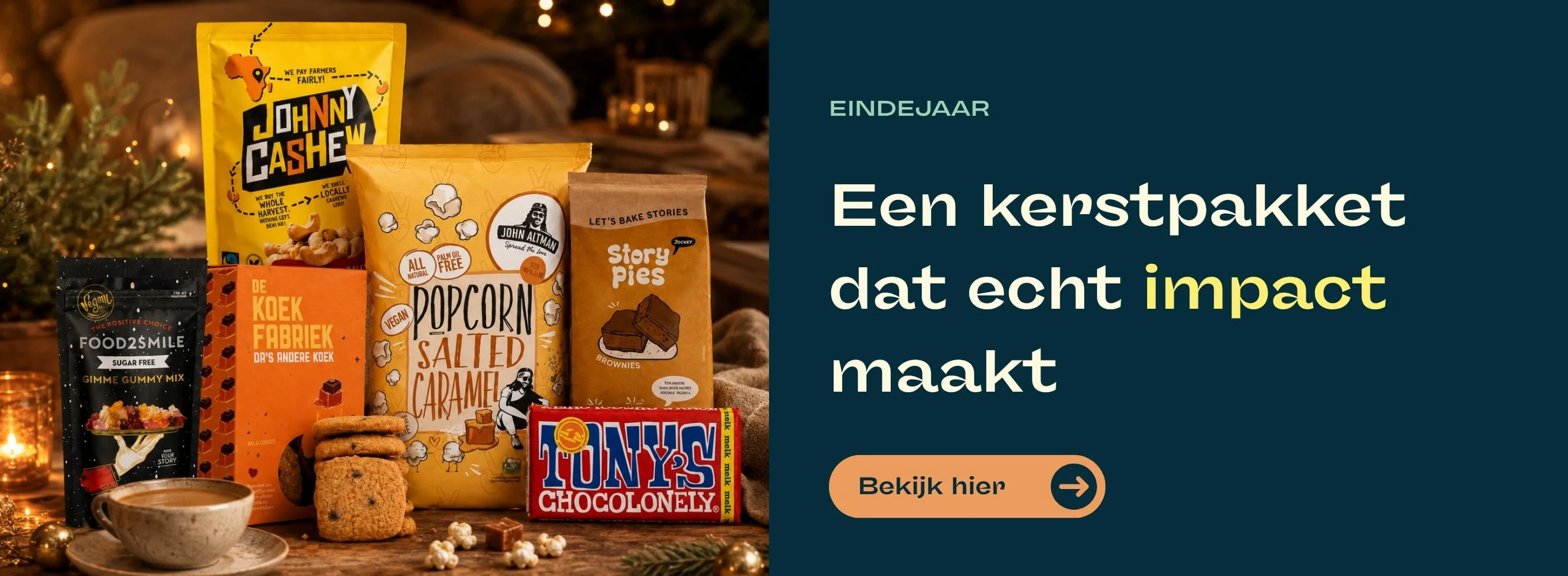 Een kerstpakket dat echt impact maakt: snacks van Johnny Cashew, De Koekfabriek, Story Pies en Tony's Chocolonely in kerstsfeer